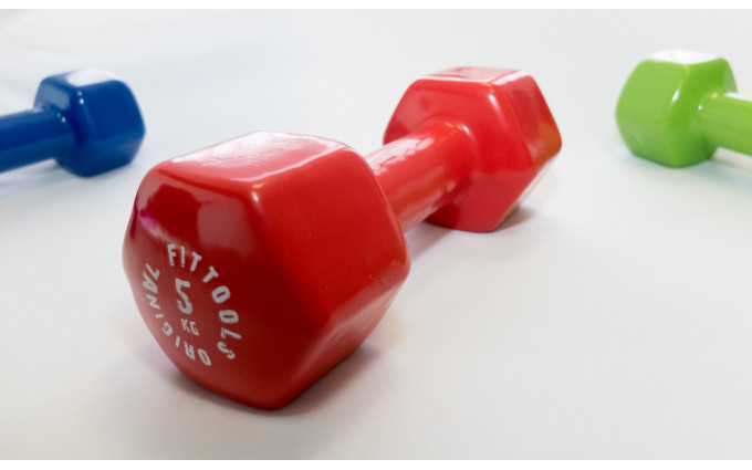 Гантель в виниловой оболочке 5 кг (Цвет - красный) Гантель в виниловой оболочке 5 кг (Цвет - красный)